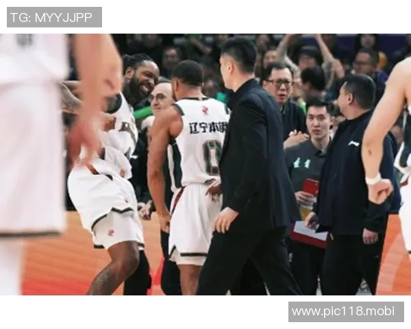 从夺冠到欠薪,四川男篮20连败背后的金元篮球崩塌记_外援_球员_辽宁 从夺冠到欠薪,四川男篮20连败背后的金元篮球崩塌记_外援_球员_辽宁