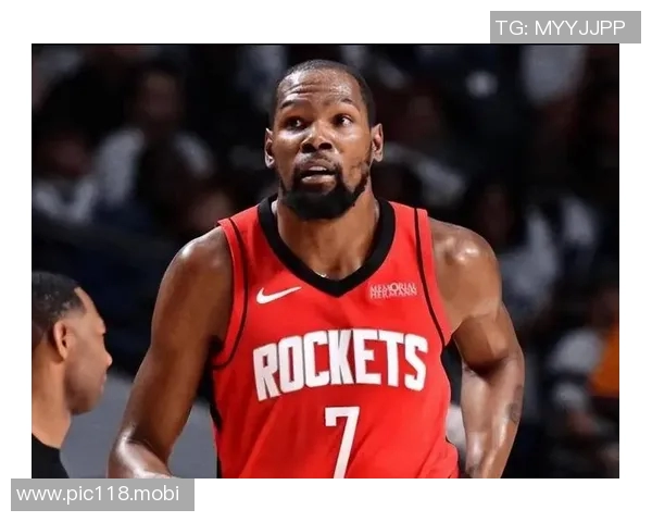 杜兰特半场仅3次出手，次节上场11分钟仅1次投篮