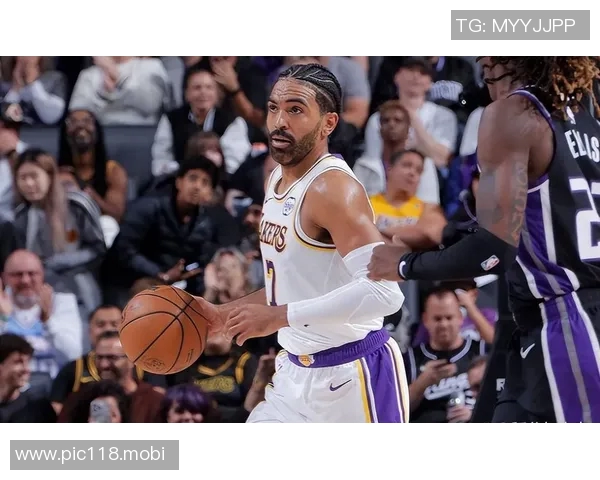 重磅！湖人将文森特+2032年次轮送至老鹰，换回NBA最准三分神投手